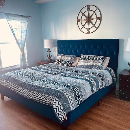Gulf Coast Gold Private Condo - 2Bed, 2Bath, Sleep 6, Across Street From Beach, Balcony Views Of Sunsets, Beach & Gulf, Pool, Gym St. Pete Beach Esterno foto